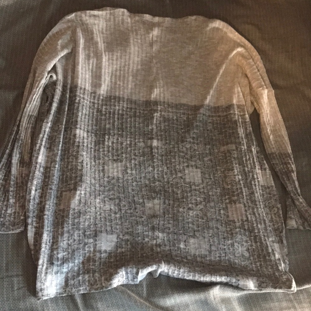 CHARLOTTE RUSSE Cover-Up - Picture 3 of 4